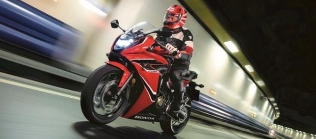 As motos da família CB650 ganharam 4 cv a mais de potência na linha 2017 As motos da família CB650 ganharam 4 cv a mais de potência na linha 2017