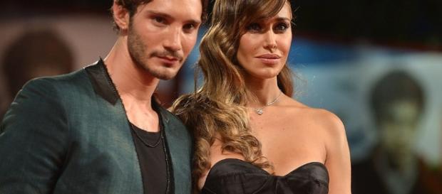 Belen Rodriguez e Stefano di Martino: ricompare la fede sull ... - makemefeed.com Belen Rodriguez e Stefano di Martino: ricompare la fede sull ... - makemefeed.com