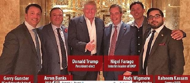 Donald Trump, Nigel Farage et ses potes de l'Ukip, à la Trump Tower Donald Trump, Nigel Farage et ses potes de l'Ukip, à la Trump Tower
