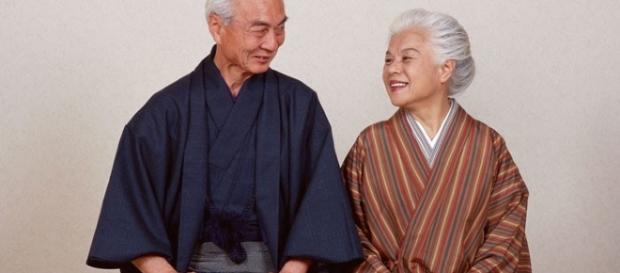 Pareja de la tercera edad japoneses Pareja de la tercera edad japoneses