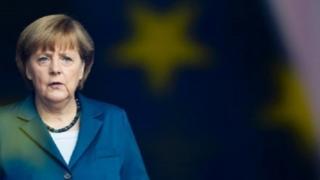 L'Unione Europea politicamente in difficolt&agrave; si aggrappa ad Angela Merkel