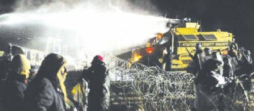 ACLU blasts police use of water cannon at Standing Rock pipeline protest. Calls for federal investigation. - myhealthbowl.com