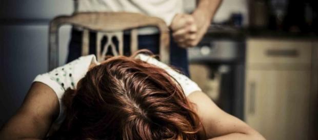 25 Novembre: 'Giornata Internazionale contro la violenza sulle donne' 25 Novembre: 'Giornata Internazionale contro la violenza sulle donne'