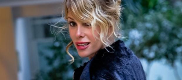 Alessia Marcuzzi in forma per compiacere il marito. Alessia Marcuzzi in forma per compiacere il marito.