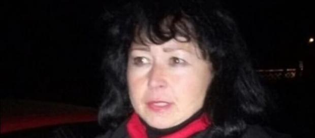 Galina Kovalenko tentou vender uma adolescente pelo equivalente a R$33 mil (Crédito: YouTube/NewsArchives) Galina Kovalenko tentou vender uma adolescente pelo equivalente a R$33 mil (Crédito: YouTube/NewsArchives)