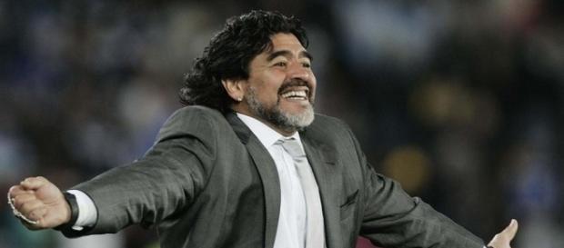 Isola dei Famosi 12: Diego Maradona tra i possibili protagonisti Isola dei Famosi 12: Diego Maradona tra i possibili protagonisti