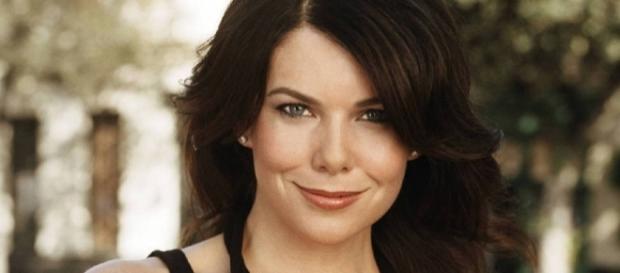 Lauren Graham and Ellen Degeneres to Poke Fun at Late Night Sexism ... - nerdist.com Lauren Graham and Ellen Degeneres to Poke Fun at Late Night Sexism ... - nerdist.com
