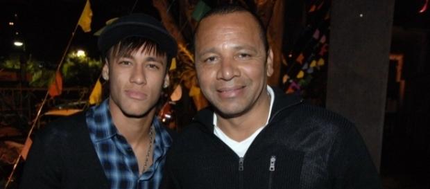 Neymar Jr e Neymar pai, acusados de corrupção, têm pedido de prisão expedido por MP espanhol Neymar Jr e Neymar pai, acusados de corrupção, têm pedido de prisão expedido por MP espanhol