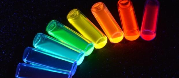 Quantum dots light up under strain ....- phys.org Quantum dots light up under strain ....- phys.org