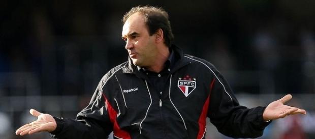 Ricardo Gomes não é mais o técnico do São Paulo Ricardo Gomes não é mais o técnico do São Paulo