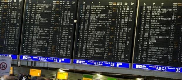 Terrorismo, schedati tutti i passeggeri dei voli in Europa - today.it Terrorismo, schedati tutti i passeggeri dei voli in Europa - today.it
