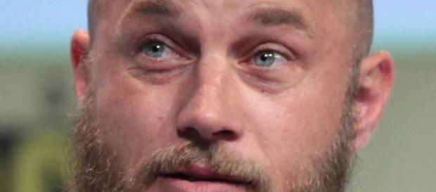 Travis Fimmel interpreta Ragnar nel telefilm Vikings Travis Fimmel interpreta Ragnar nel telefilm Vikings