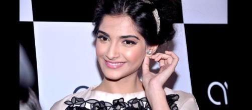 Sonam Kapoor to act with Ranbir Kapoor after 10 long years ? (Image source: Wikimedia Commons)