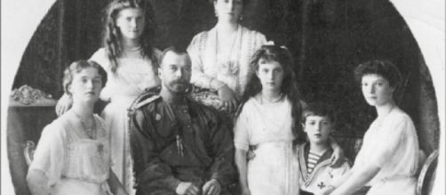 La familia Romanov al completo en 1913