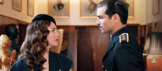 Blanca Suárez y Rubén Cortada protagonizan 'Lo que escondían sus ojos'/Telecinco Blanca Suárez y Rubén Cortada protagonizan 'Lo que escondían sus ojos'/Telecinco