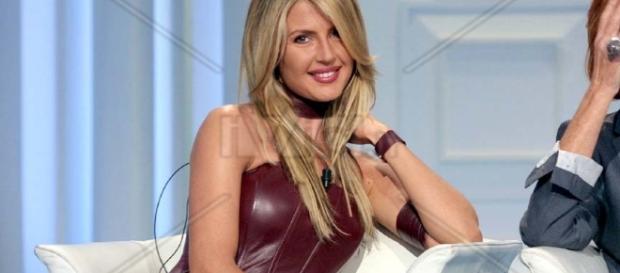 i Nathalie Caldonazzo prossima concorrente de L'Isola dei Famosi i Nathalie Caldonazzo prossima concorrente de L'Isola dei Famosi