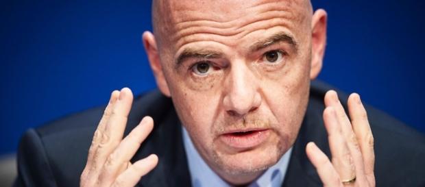 Presidente da Fifa, Gianni Infantino solicita alteração da sua agenda, para poder viajar ao Brasil. Presidente da Fifa, Gianni Infantino solicita alteração da sua agenda, para poder viajar ao Brasil.