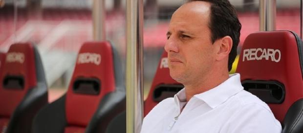 Rogério Ceni tem história vencedora no São Paulo e quer um time vencedor em 2017 Rogério Ceni tem história vencedora no São Paulo e quer um time vencedor em 2017