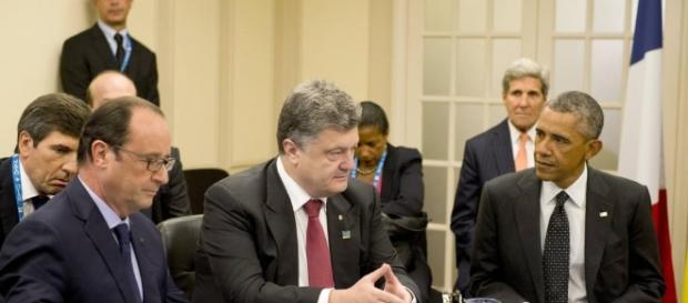 Sommet de l'Otan: Porochenko promet un cessez-le-feu en Ukraine ... - rfi.fr Sommet de l'Otan: Porochenko promet un cessez-le-feu en Ukraine ... - rfi.fr