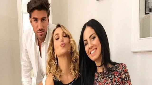 Andrea Damante e Giulia De Lellis discussione a Pomeriggio 5 - Web ... - webmagazine24.it