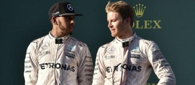 Em quem você aposta para ficar com o título da F1 2016, Hamilton ou Rosberg? Em quem você aposta para ficar com o título da F1 2016, Hamilton ou Rosberg?