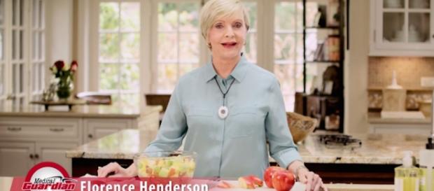Florence Henderson died Thanksgiving Day at the age of 82 from 'heart failure.' Photo: Blasting News Library - phillymag.com Florence Henderson died Thanksgiving Day at the age of 82 from 'heart failure.' Photo: Blasting News Library - phillymag.com