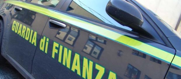 La Guardia di Finanza perquisisce la sede della Calcio Lecco ... - lecconotizie.com La Guardia di Finanza perquisisce la sede della Calcio Lecco ... - lecconotizie.com