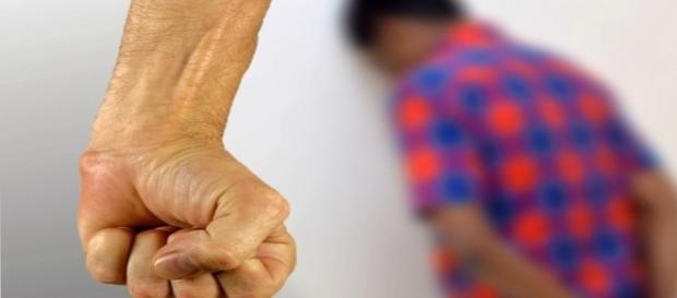 La violencia y maltrato infantil La violencia y maltrato infantil