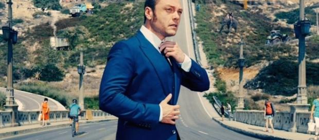 Tiziano Ferro: ecco la cover de Il Mestiere della vita ... - vanityfair.it Tiziano Ferro: ecco la cover de Il Mestiere della vita ... - vanityfair.it