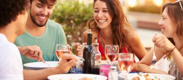 Um restaurante, uma balada, um barzinho, um filminho... o que seu signo prefere no fim de semana? Um restaurante, uma balada, um barzinho, um filminho... o que seu signo prefere no fim de semana?