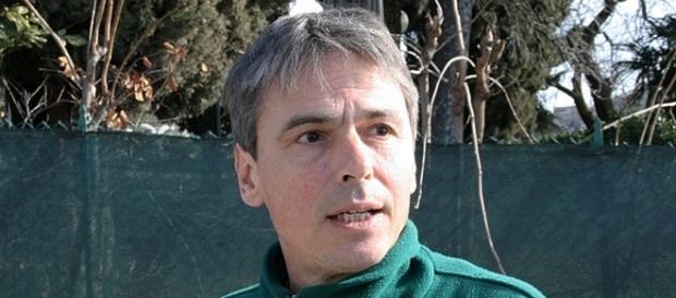 Wolfgang Abel ritorna un uomo libero, il magistrato gli ha revocato l'obbligo di firma. Wolfgang Abel ritorna un uomo libero, il magistrato gli ha revocato l'obbligo di firma.