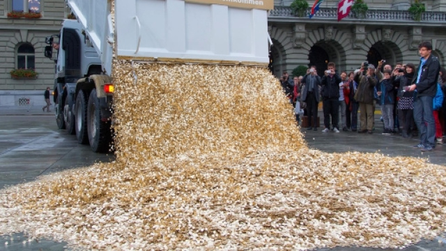 Alors que l'Etat Français gaspille sans compter, le ministre de l'agriculture Stéphane Le Foll prive les abeilles du moindre euro