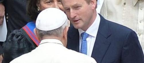 Enda Kenny hopes Pope Francis will visit Northern Ireland - BBC News - bbc.co.uk