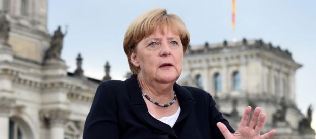 Hält sich inzwischen für die Auserwählte: Frau Merkel. Hält sich inzwischen für die Auserwählte: Frau Merkel.