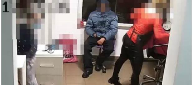 Homem foi filmado nas câmeras de segurança Homem foi filmado nas câmeras de segurança