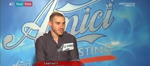 Lo Strego, Chi è il Cantautore ad Amici Casting (video) - newsly.it Lo Strego, Chi è il Cantautore ad Amici Casting (video) - newsly.it