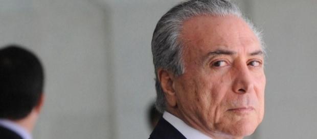 Temer deve vetar anistia ao caixa 2 Temer deve vetar anistia ao caixa 2