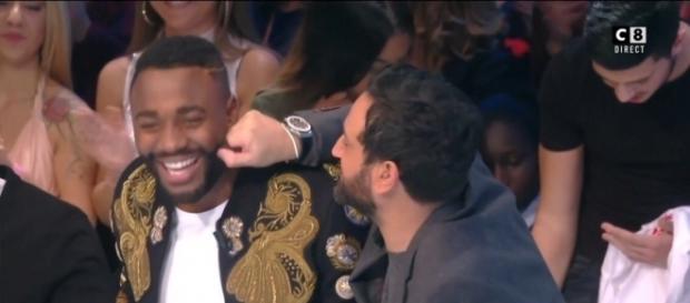 #TPMP Le rappeur Gradur provoque l'hilarité du plateau de Touche pas à mon poste ! #Vidéo #TPMP Le rappeur Gradur provoque l'hilarité du plateau de Touche pas à mon poste ! #Vidéo