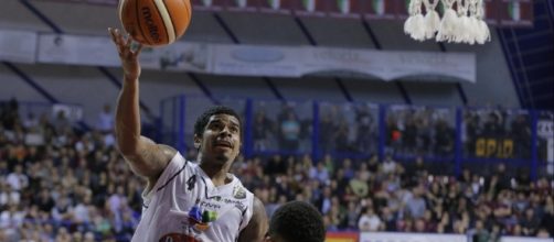 Edgar Sosa, autore di una grandissima prova (38 punti) contro Venezia