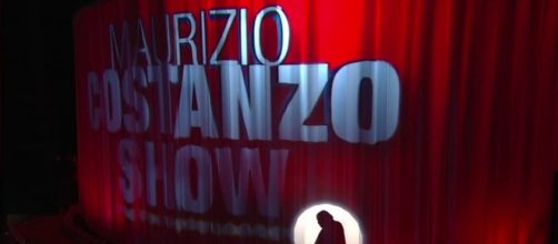 Replica Maurizio Costanzo Show del 27 novembre