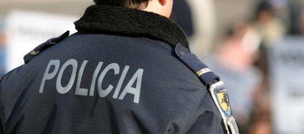 E a violência contra polícias continua E a violência contra polícias continua