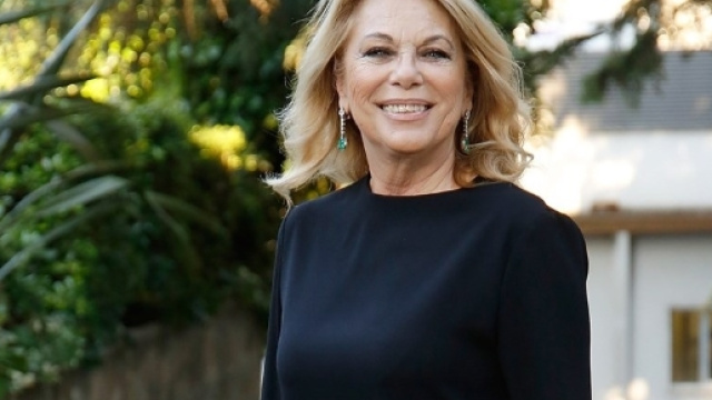 Rita Dalla Chiesa si definisce una zitellona.