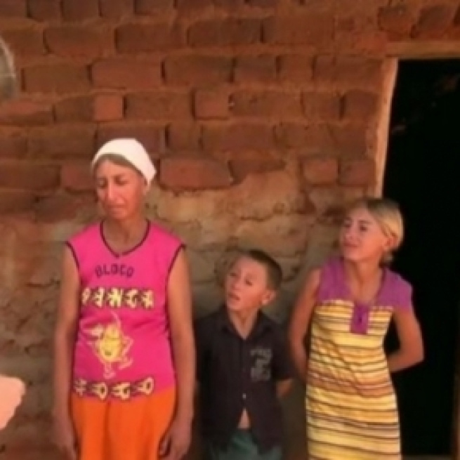 Dona Luiza é agricultora e sonha em ter energia elétrica em casa (Foto: TV Globo)