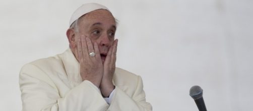 Index of /wp-content/uploads/2014/10 - identidadgeek.com Vidente faz previsão assustadora envolvendo o Papa Francisco
