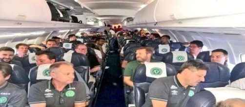 La squadra di calcio di serie A brasiliana Chapecoense si è schiantata in Colombia