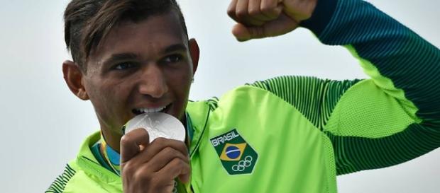 Conheça Isaquias, o maior medalhista do Brasil em uma Olimpíada ... - com.br Conheça Isaquias, o maior medalhista do Brasil em uma Olimpíada ... - com.br
