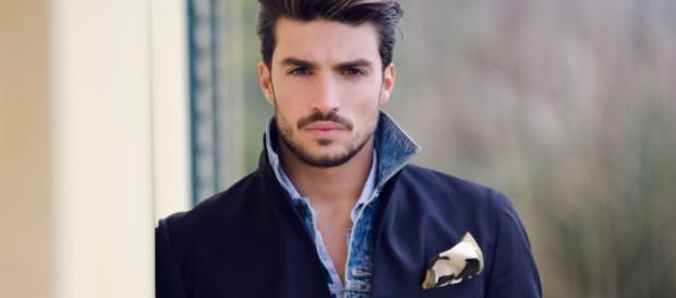 Mariano Di Vaio è diventato papà Mariano Di Vaio è diventato papà