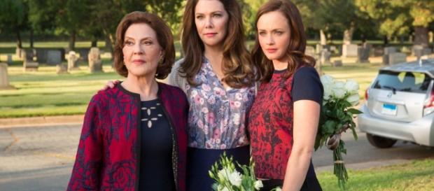 Gilmore Girls: A Year in the Life Review | POPSUGAR Entertainment - popsugar.com Gilmore Girls: A Year in the Life Review | POPSUGAR Entertainment - popsugar.com