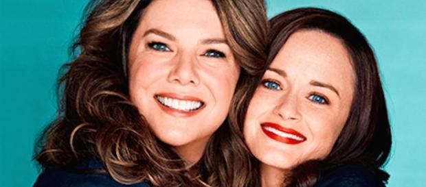 Gilmore Girls - Il poster ufficiale con Lauren Graham e Alexis Bledel Gilmore Girls - Il poster ufficiale con Lauren Graham e Alexis Bledel