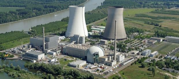 In Europa laufen komplett marode Atomkraftwerke gegen jede Vernunft weiter. In Europa laufen komplett marode Atomkraftwerke gegen jede Vernunft weiter.